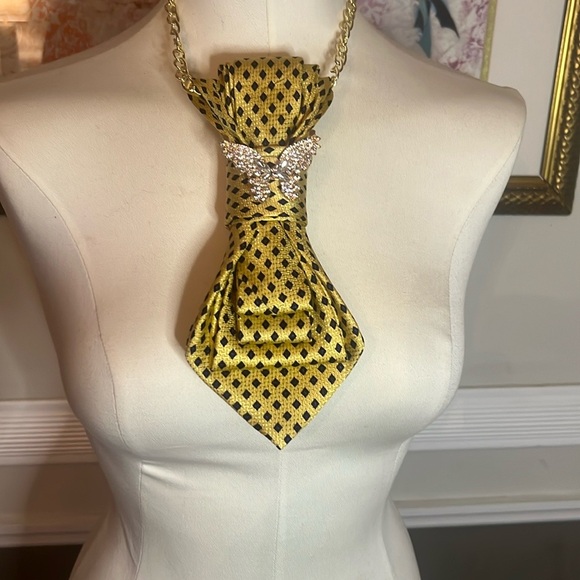 Colorful New Inventory Announcement Sign - Picture 4 of 17